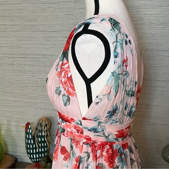 Lulus Garden Meandering Blush Floral Print Maxi Dress Size Small Pink Peach NWT - Picture 14 of 14